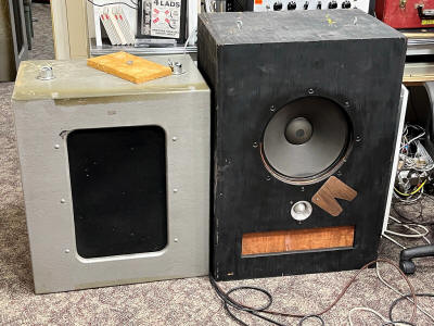 Altec vs. Fisher speaker monitors. Handmade monitors sound much better