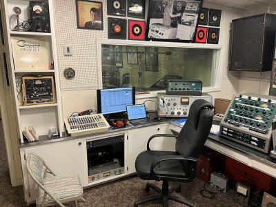 First digital setup in the analog control room for podcasting