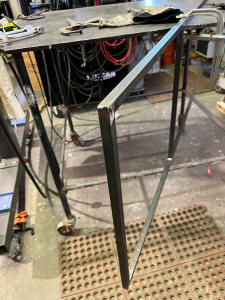 Welding cable rack in tubular steel