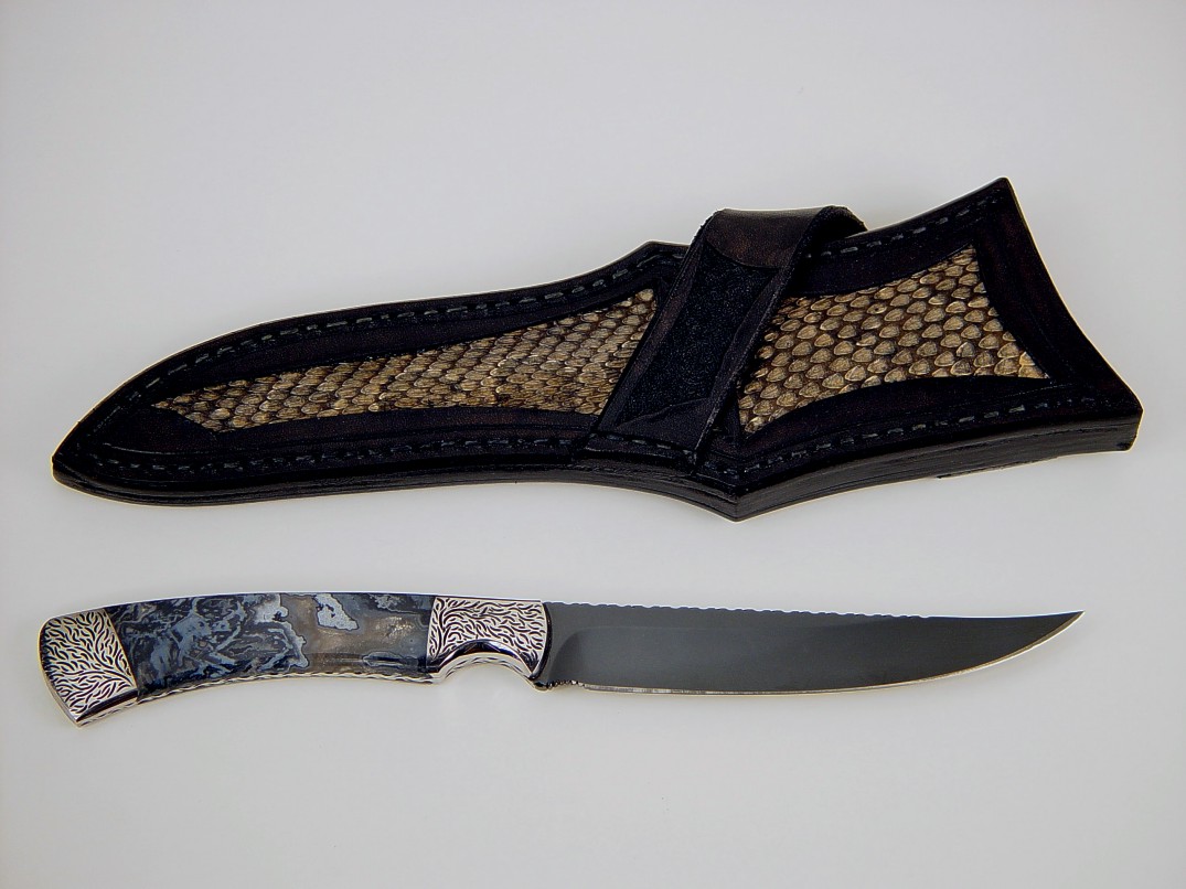 DOUBLE STITCHED PRE-STRETCHED WATER BUFFALO SCABBARD FOR 4-1/8 KNIVES