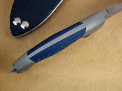 "Anzu" spine view. Note thick spine, no filework to trap debris and moisture, nice swell in handle scales for comfort.