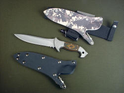 "Anzu" shown with two sheaths for a variety of wear options