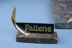 "Pallene" custom handmade knife sculpture, nameplate detail in engraved black lacquered brass, cast bronze, Paradiso classico granite polished  base